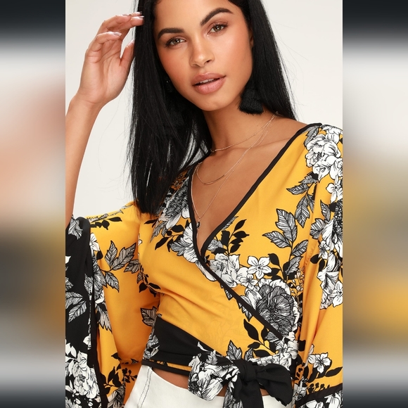 Creative Endeavor Mustard Yellow Multi Floral Print Wrap Top - Picture 4 of 4